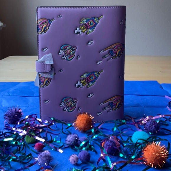 π COSMIC COACH NOTEBOOK WITH ROCKET PRINT π NWT π - Picture 9 of 16